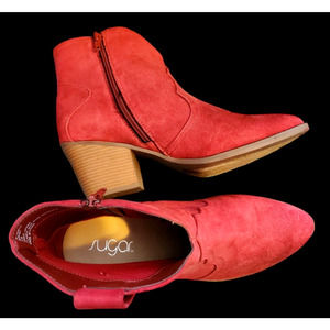 SUGAR Torch Red Faux Suede Western Cowboy Ankle Boots Booties Sz 9.5M. Worn once